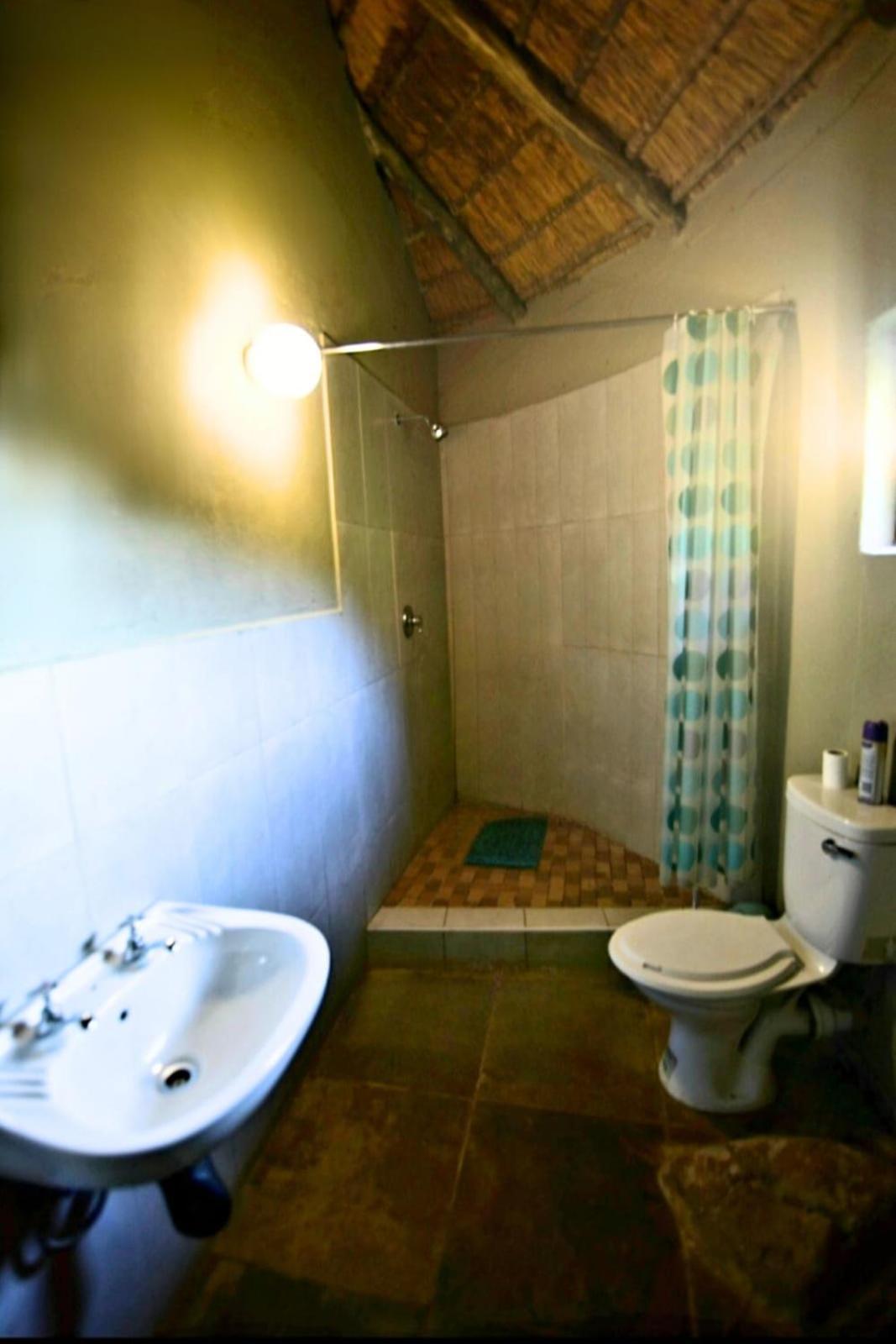 Гостевой дом Sobantu Guest Farm Piggs Peak Экстерьер фото
