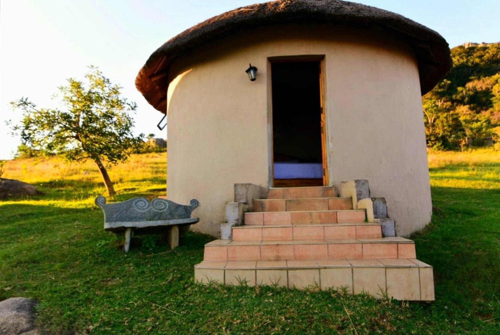 Гостевой дом Sobantu Guest Farm Piggs Peak Экстерьер фото